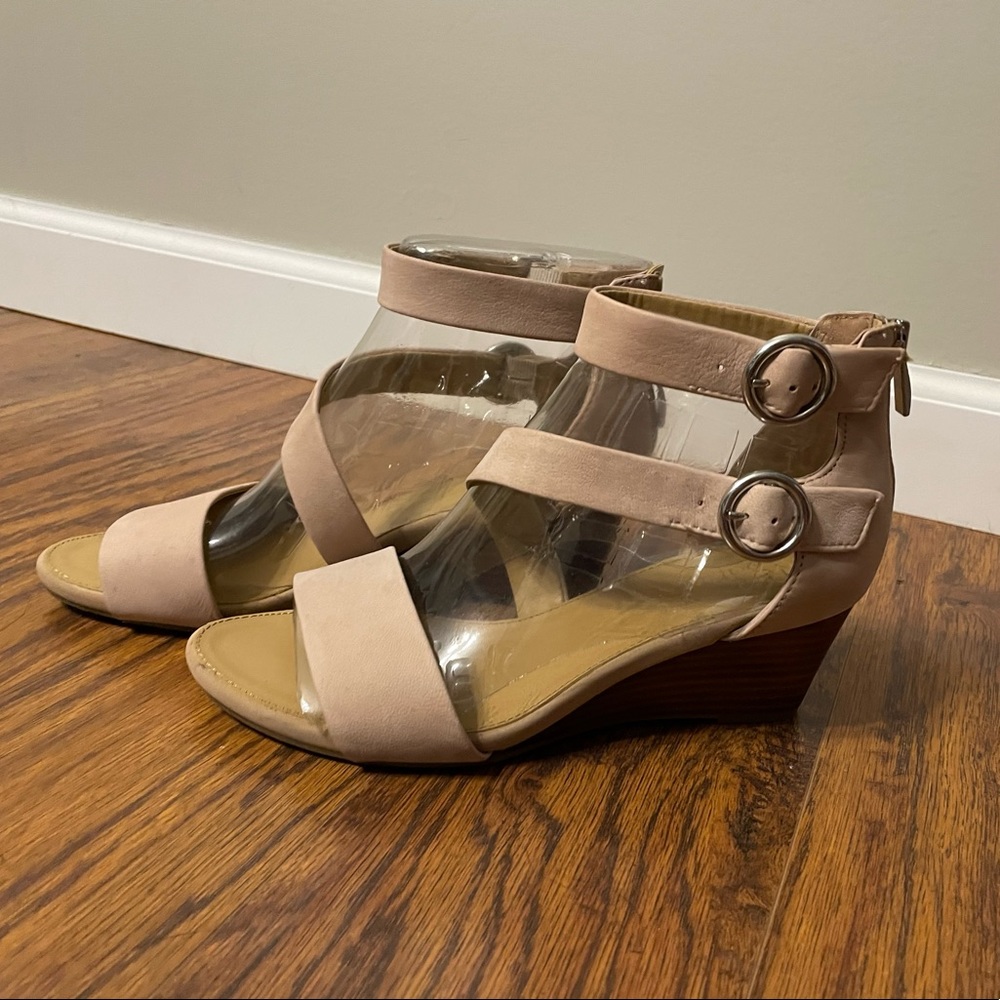 Franco Sarto Derek wedge sandal